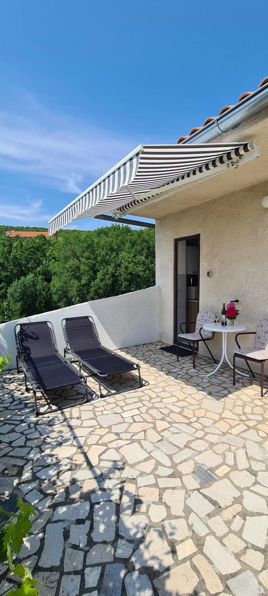 Apartments And Rooms Sanja Sibinj Krmpotski Exterior photo